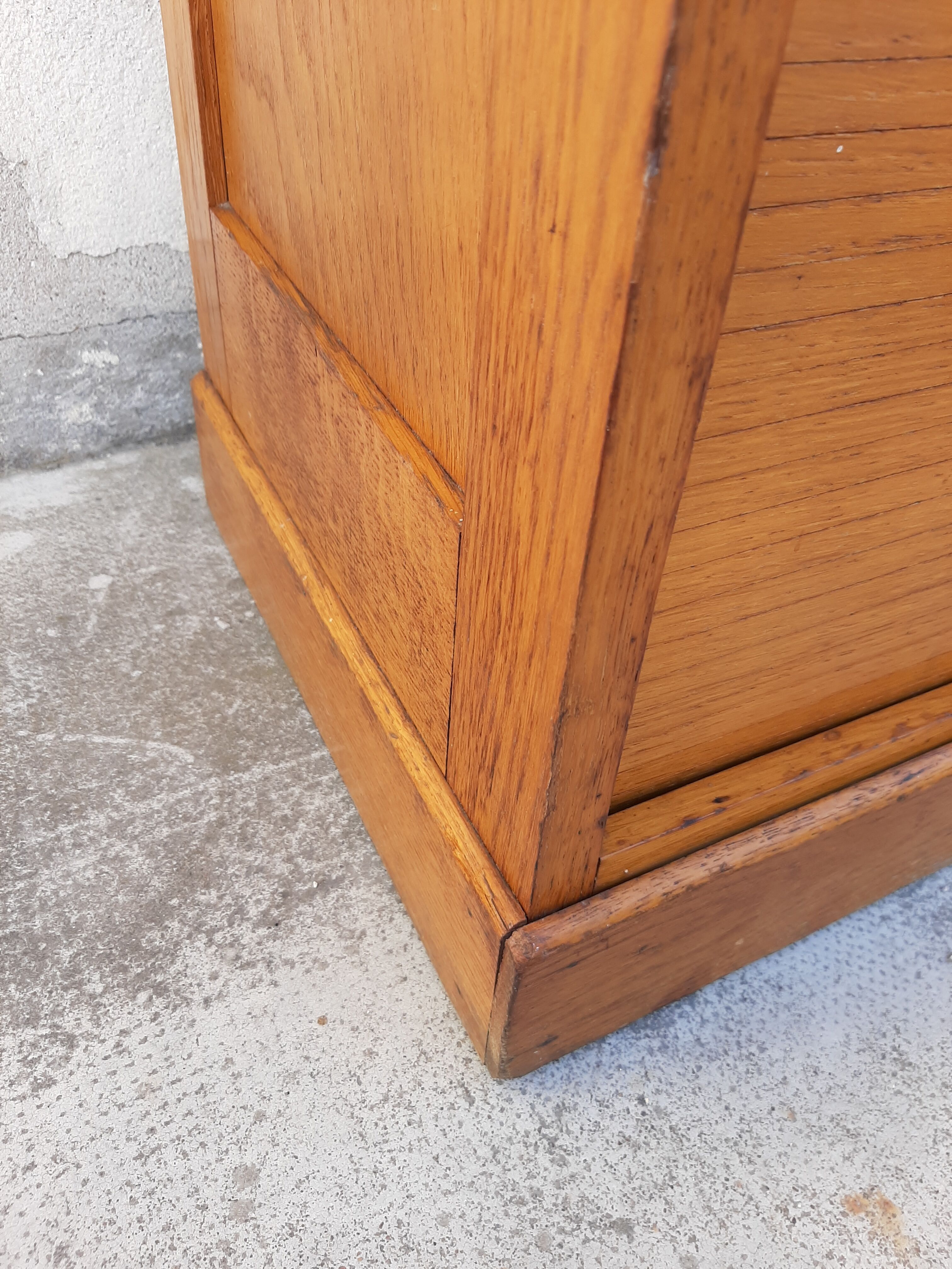 Curtain cabinet 1950