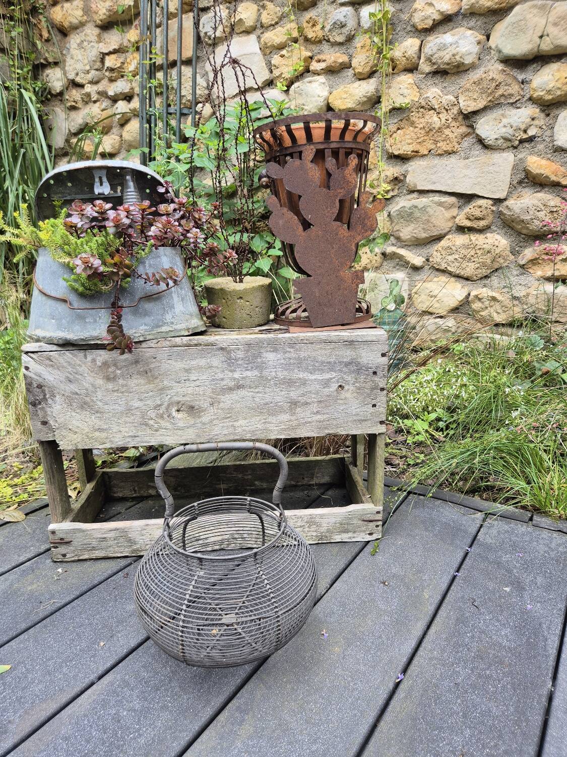 Egg basket