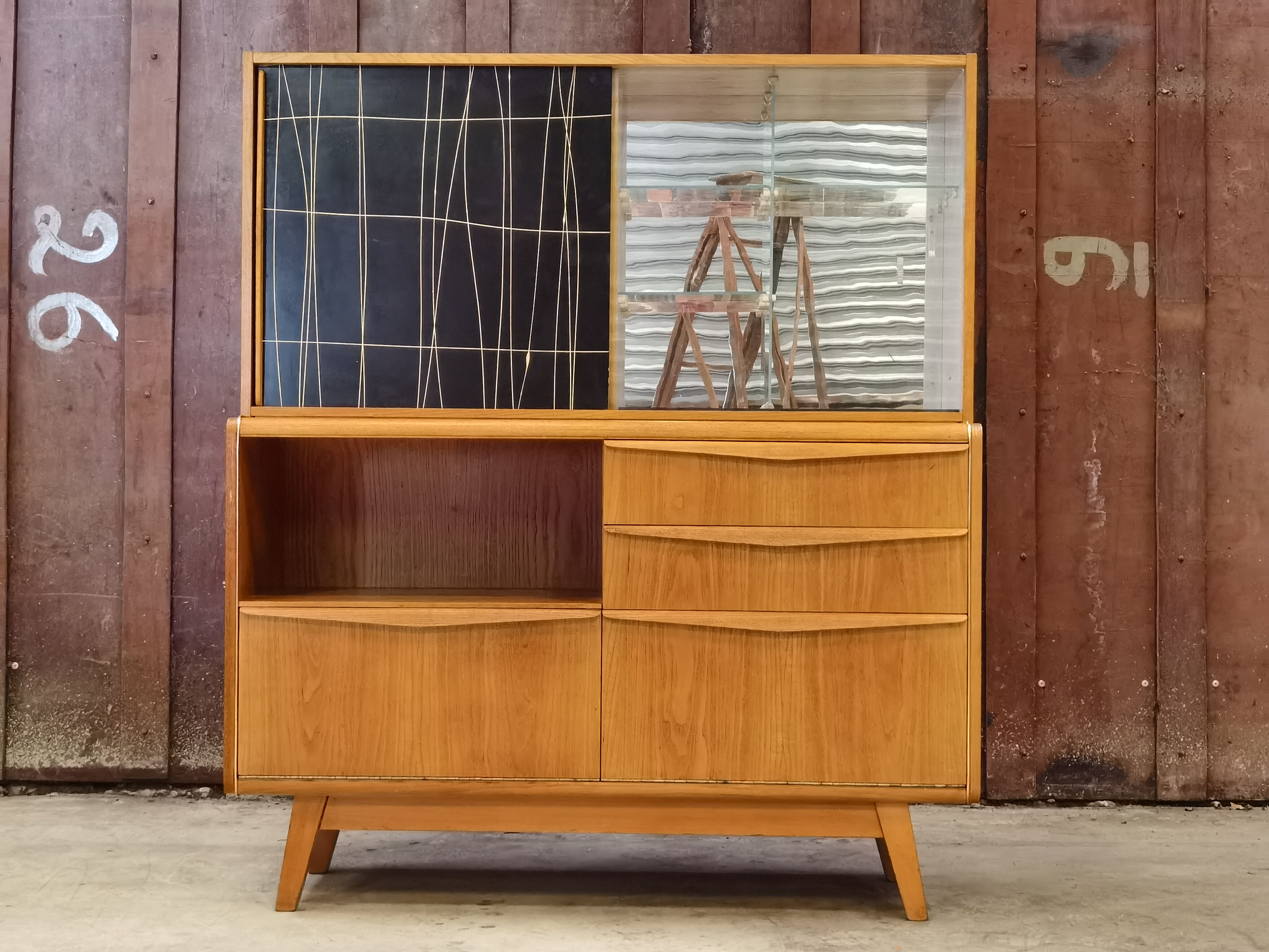 Buffet U372/386 by B Landsman and H Nepožitek for Jitona Soběslav