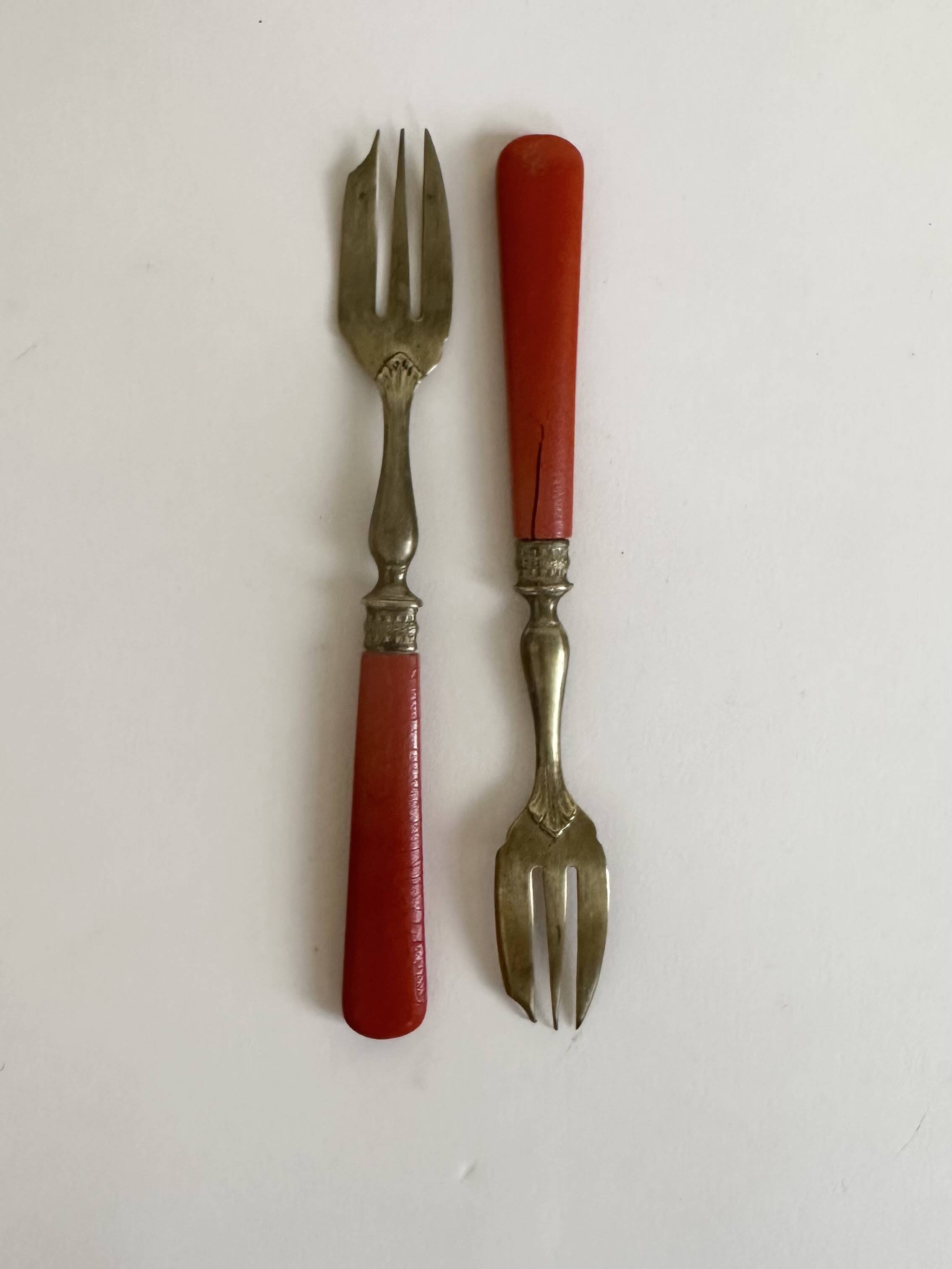 Set of 12 dessert forks