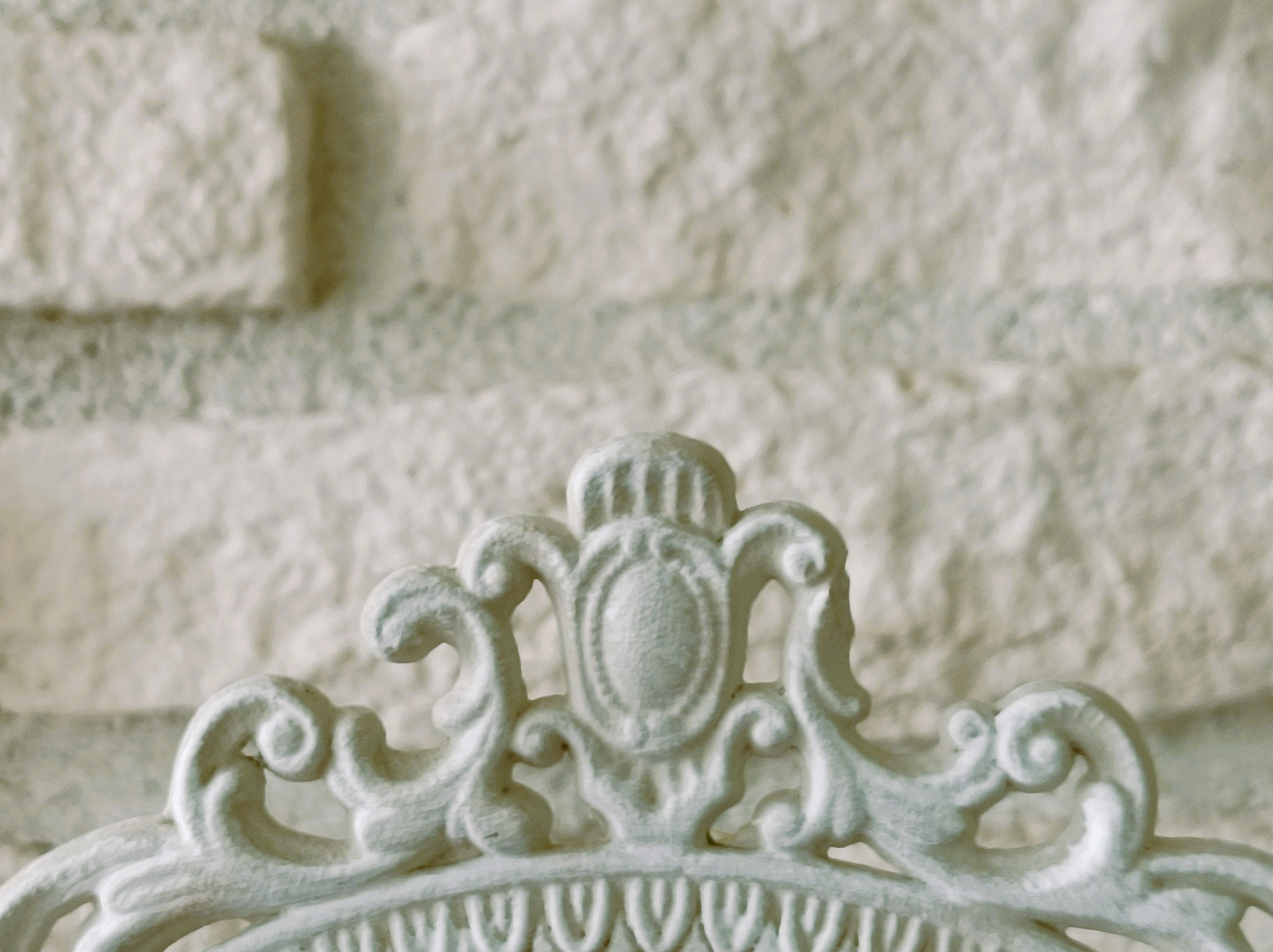 White table psyche mirror