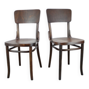 Pair of antique armchairs Model No B28 by Thonet, bent wood and caning, Austria 1920s.