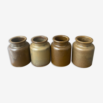 Set of 4 stoneware pots
