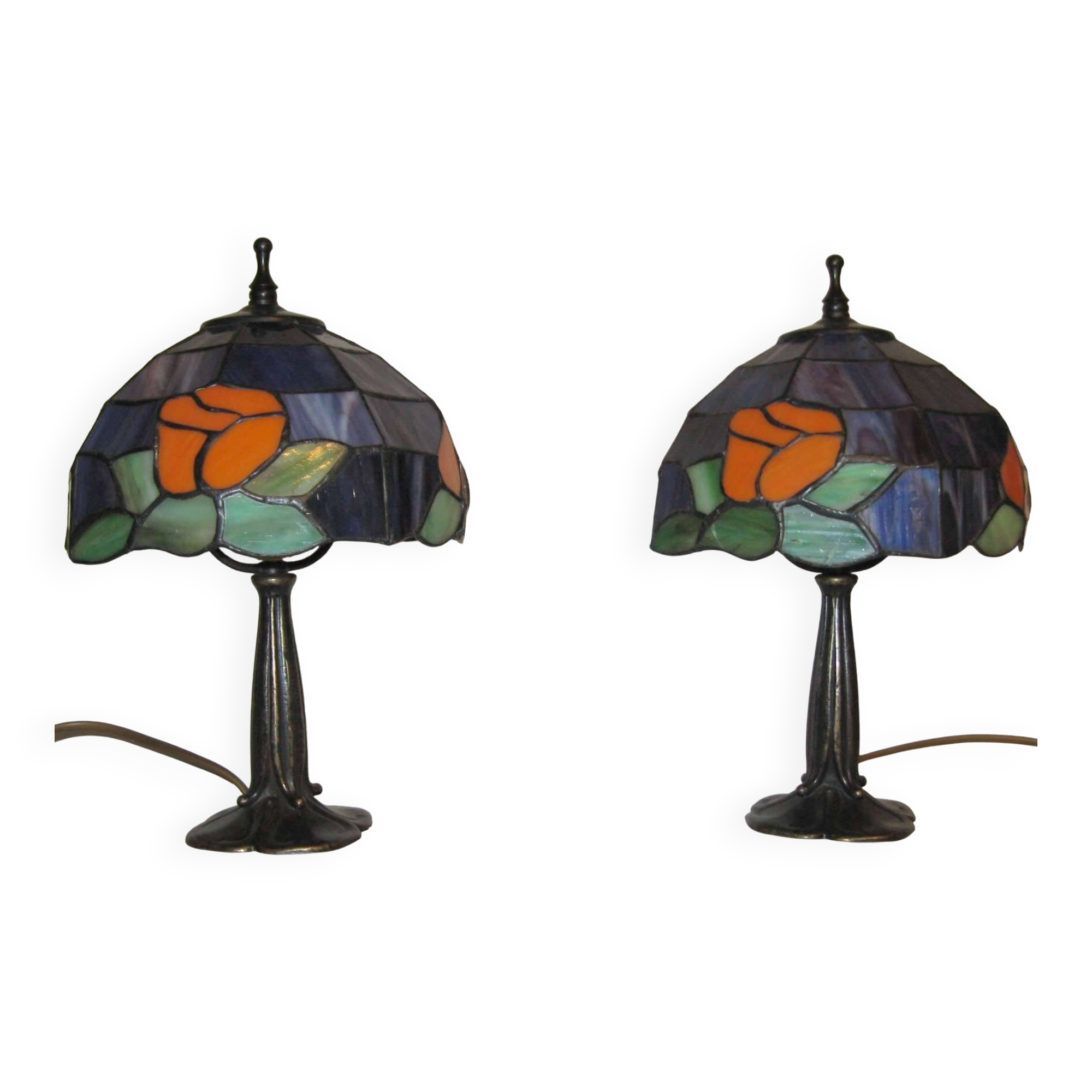 Pair of Art Nouveau Tiffany lamps with leaded glass, 1990.