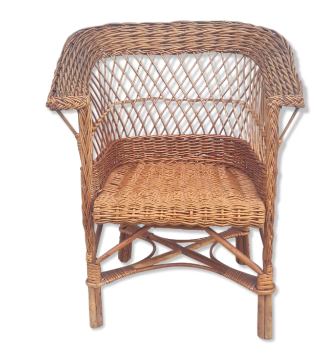 Children's chair in rattan and wicker