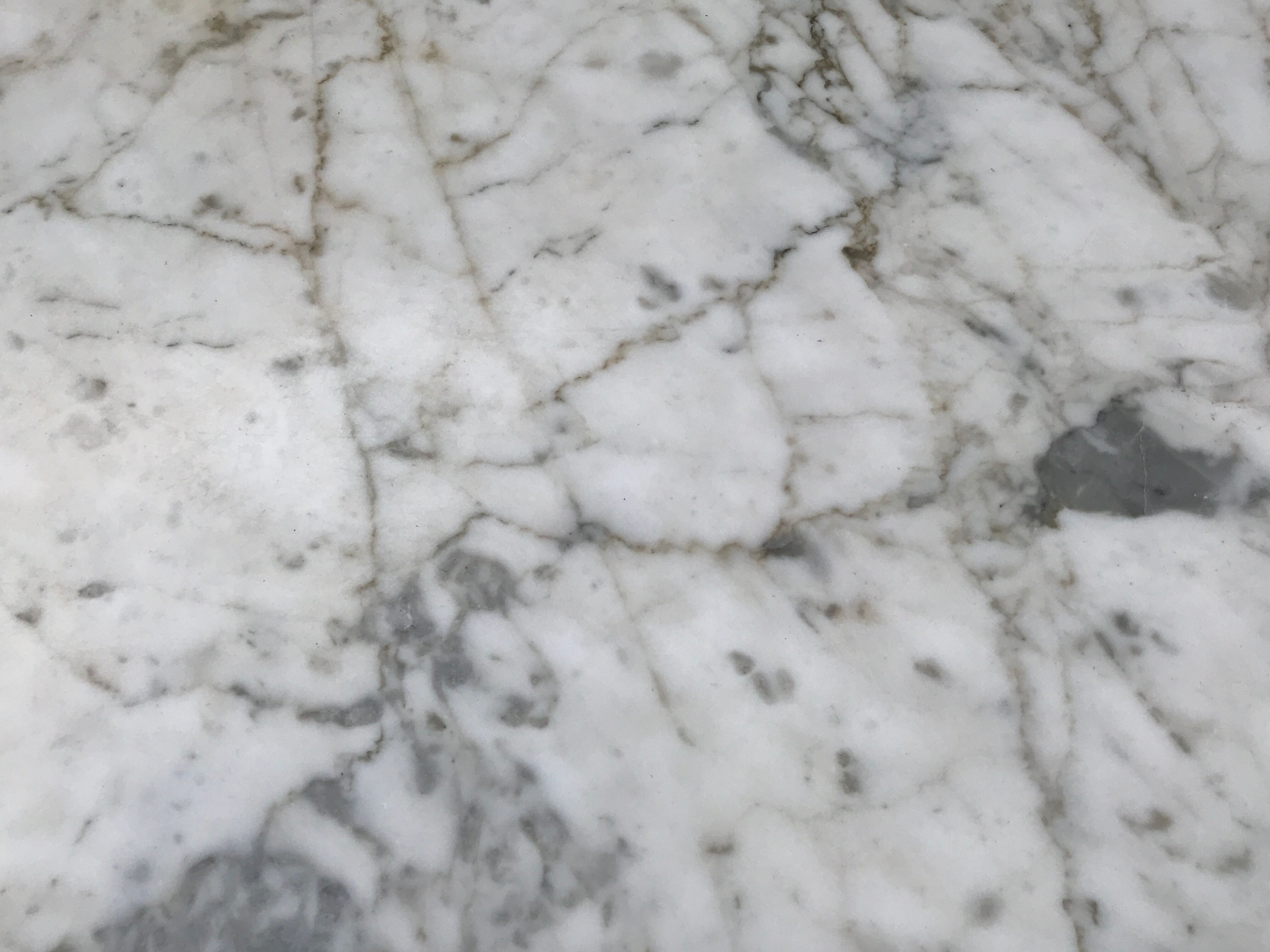 Round carrera marble coffee table by Heinz Lilienthal 1970s