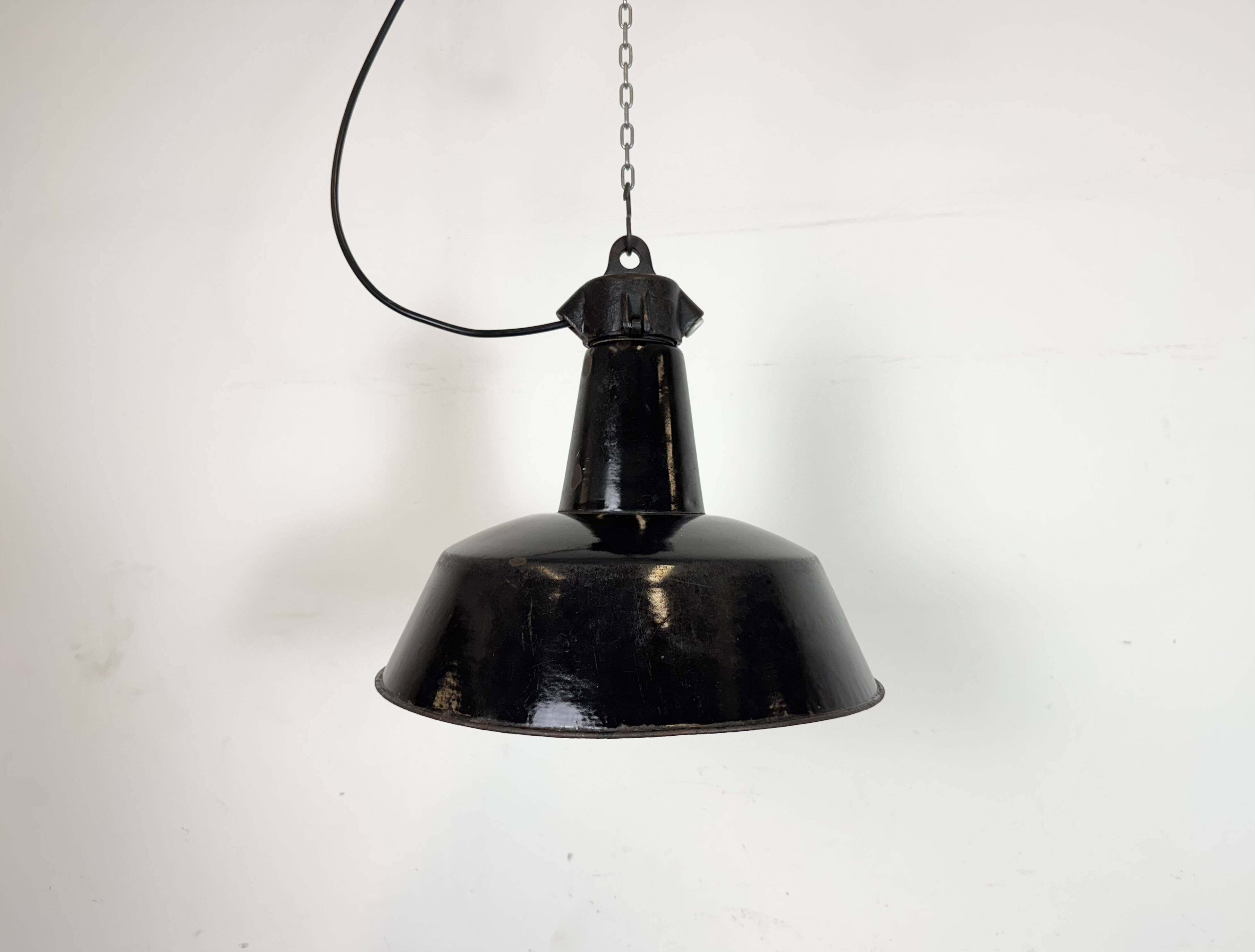 Industrial Black Enamel Factory Lamp with Cast Iron Top, 1950s