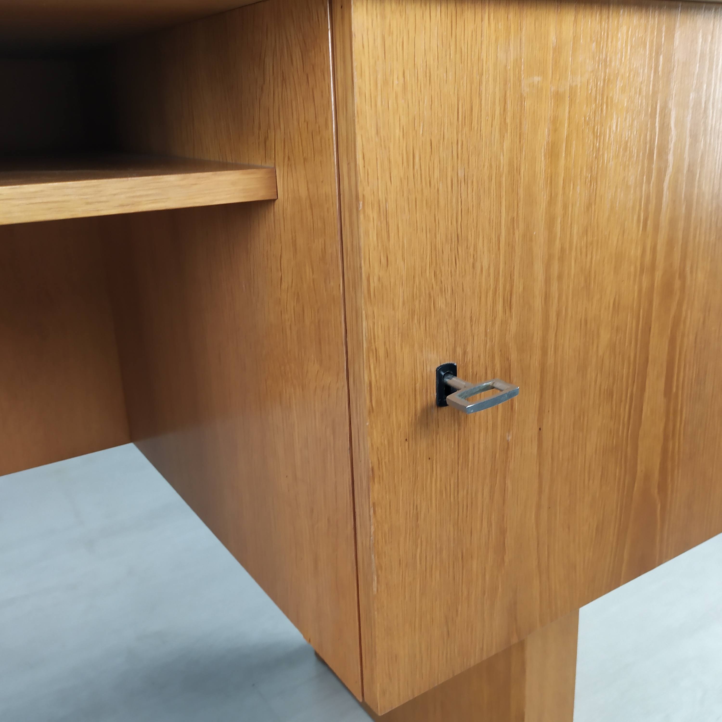 Bureau chêne vintage