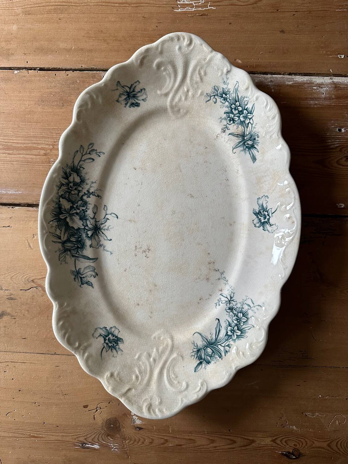 Petrus regout oval dish orchid model large