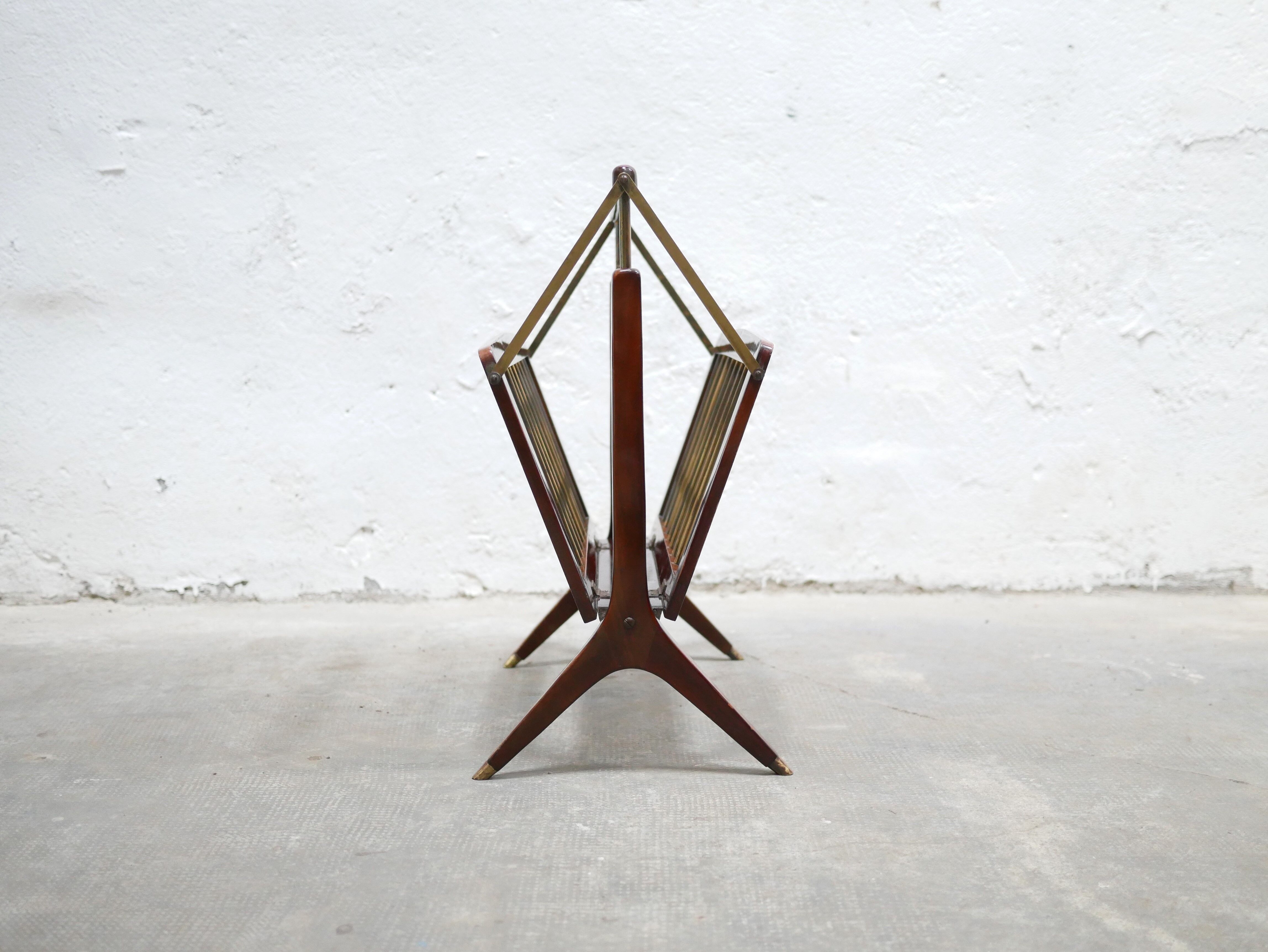 Porte-revues pliable en bois et laiton, Made in Italy