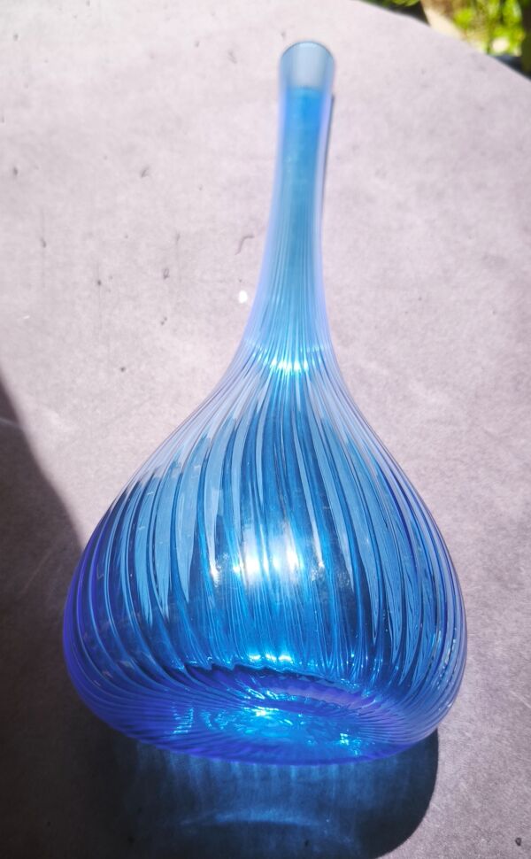 Vase berluze bleu daum