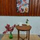 Round table, turned wooden legs
