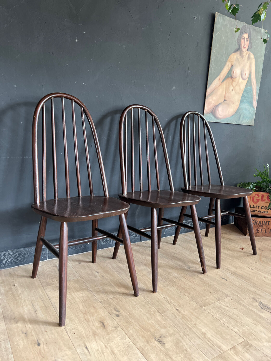 Trois chaises vintage