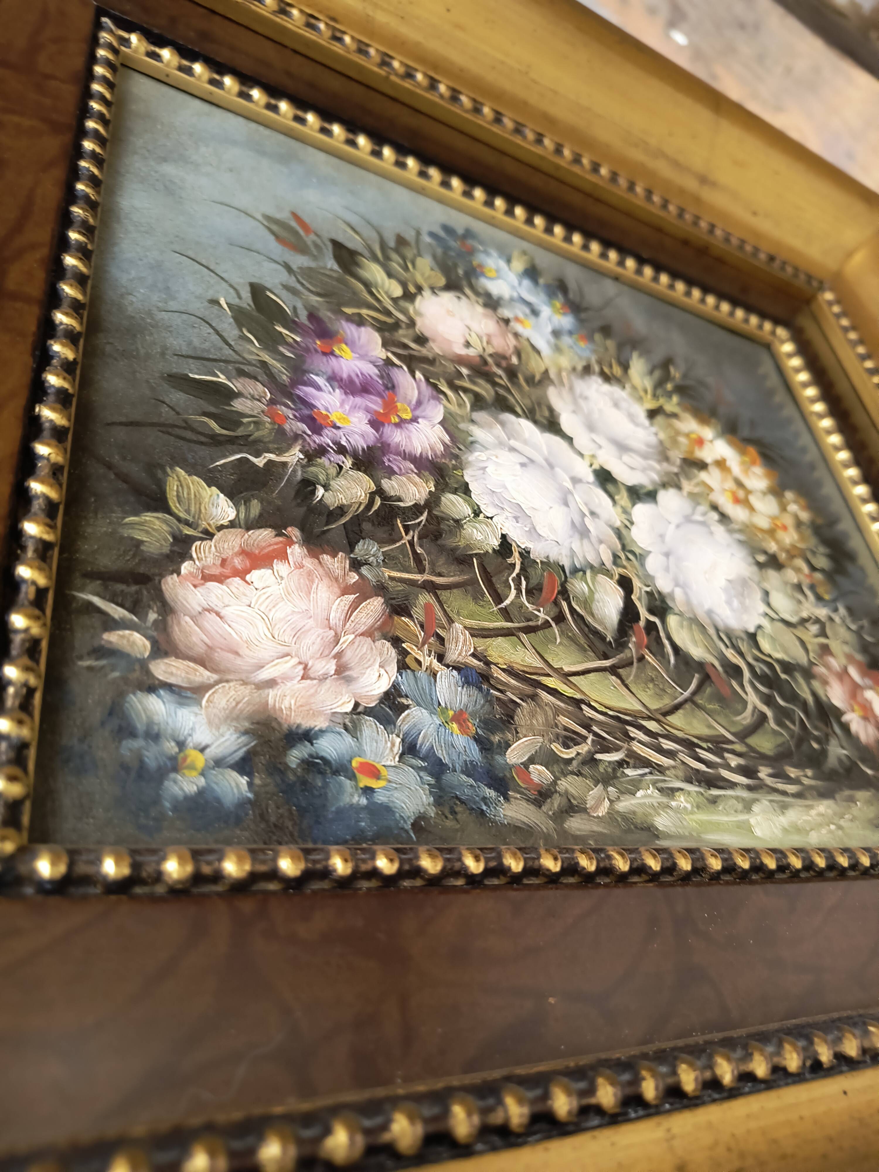 Oil on canvas signed R. Michel - Gilded frame with elm burl.