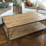 Wooden and iron coffee table with 2 shelves