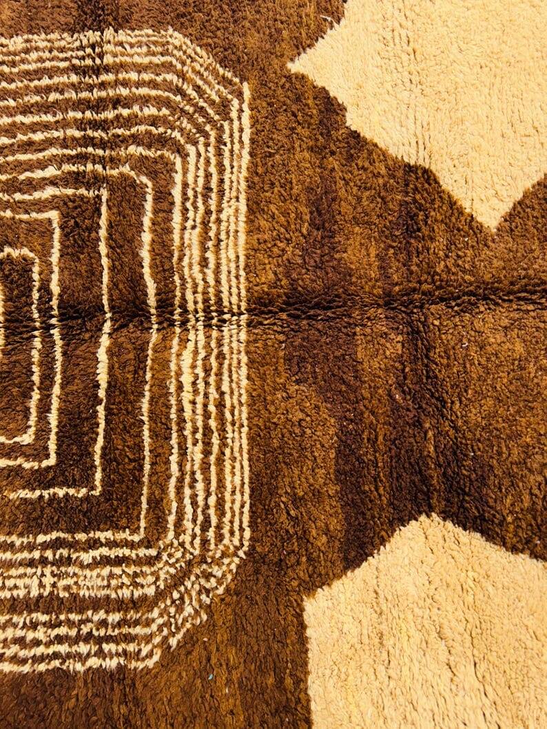 Traditional handmade Berber rug size 150 x 250 cm