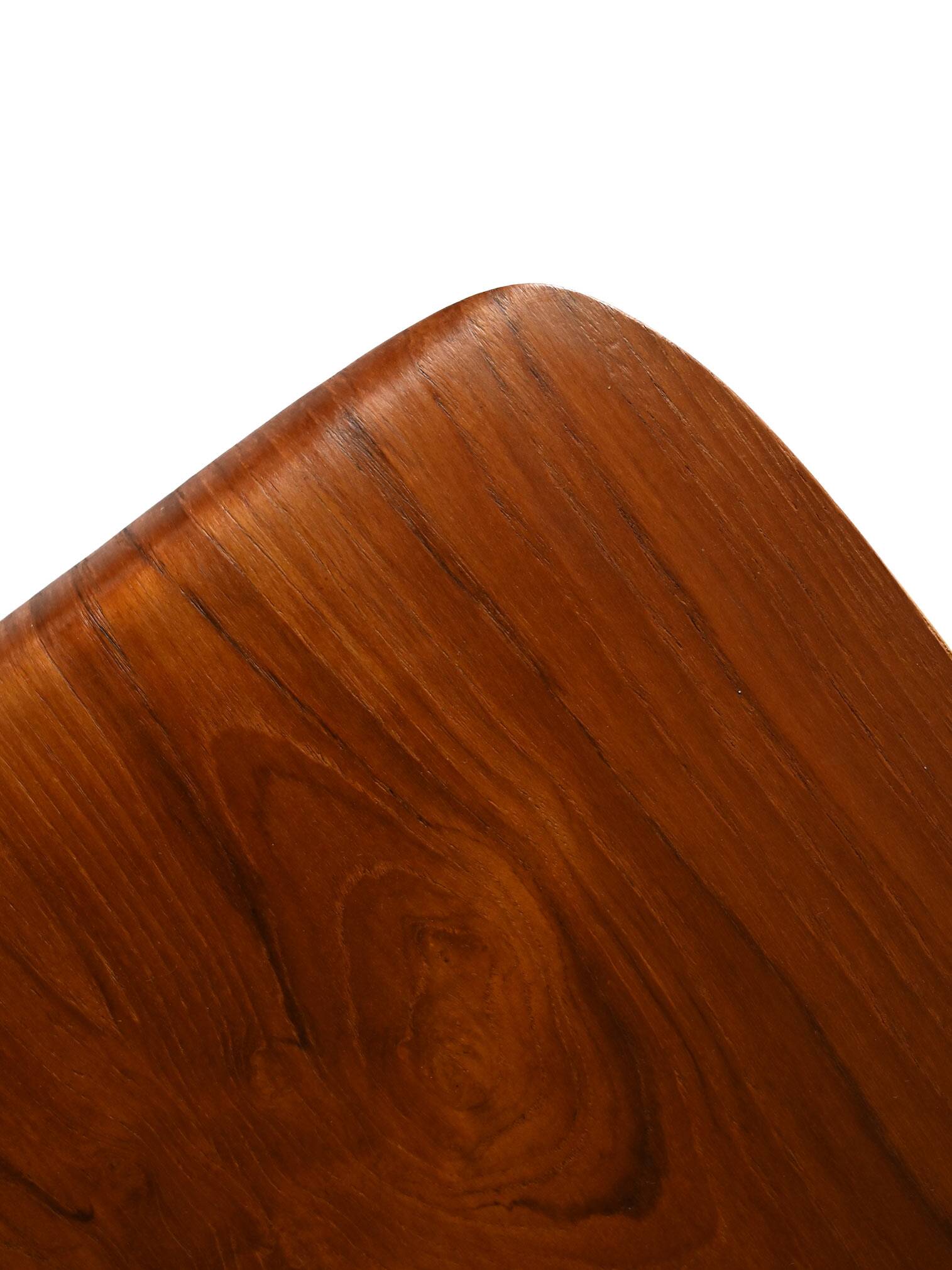 Paire de chaises en bois nordiques