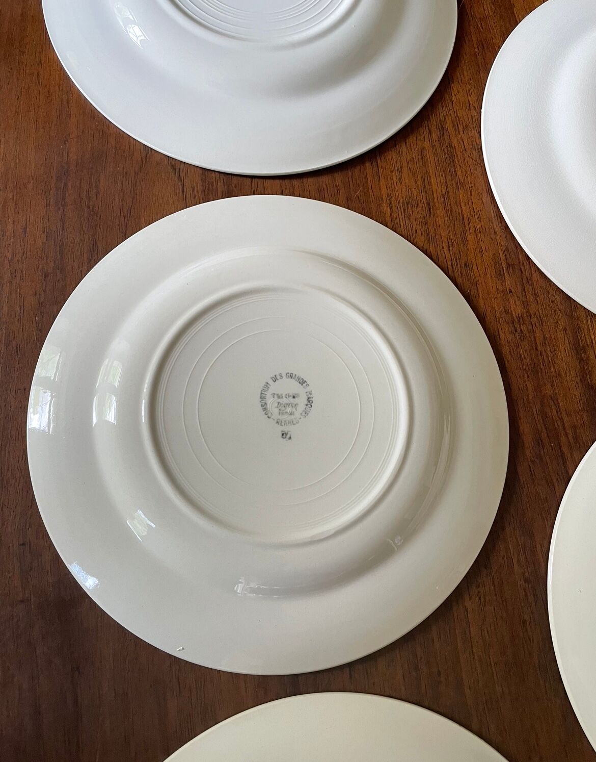 Flat plates Digoin tulips