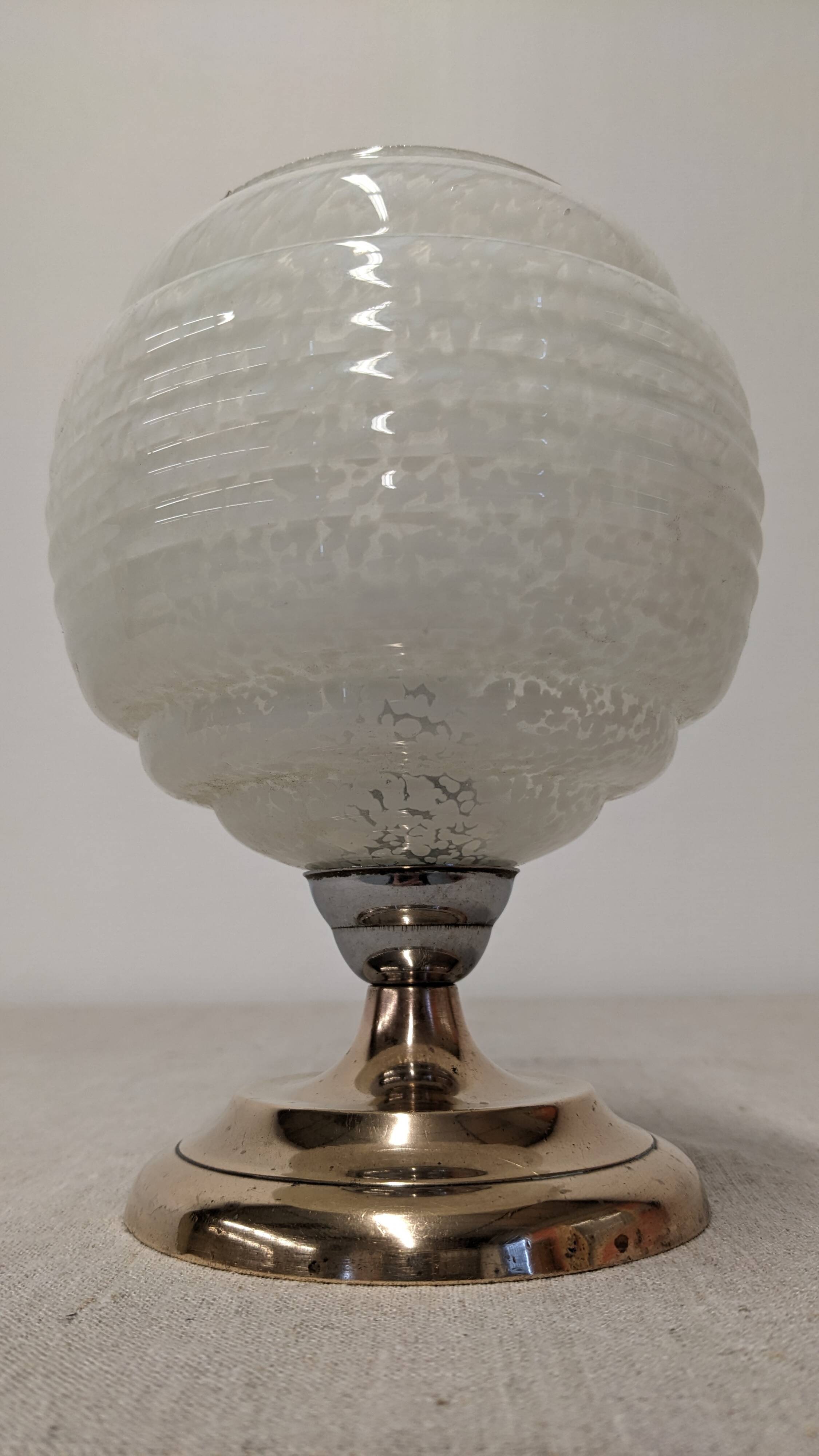 Art Deco bedside or ambient lamp in glass from Clichy, France, circa 1920.