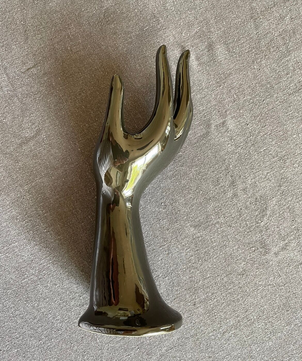 Hand baguier soliflore