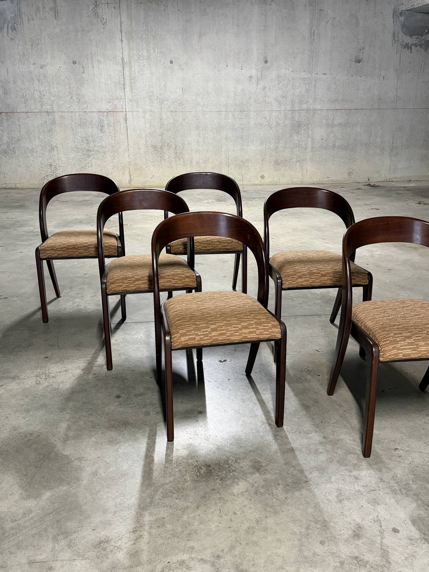 Set of 6 "Gondole" chairs by Baumann from the 1960s.