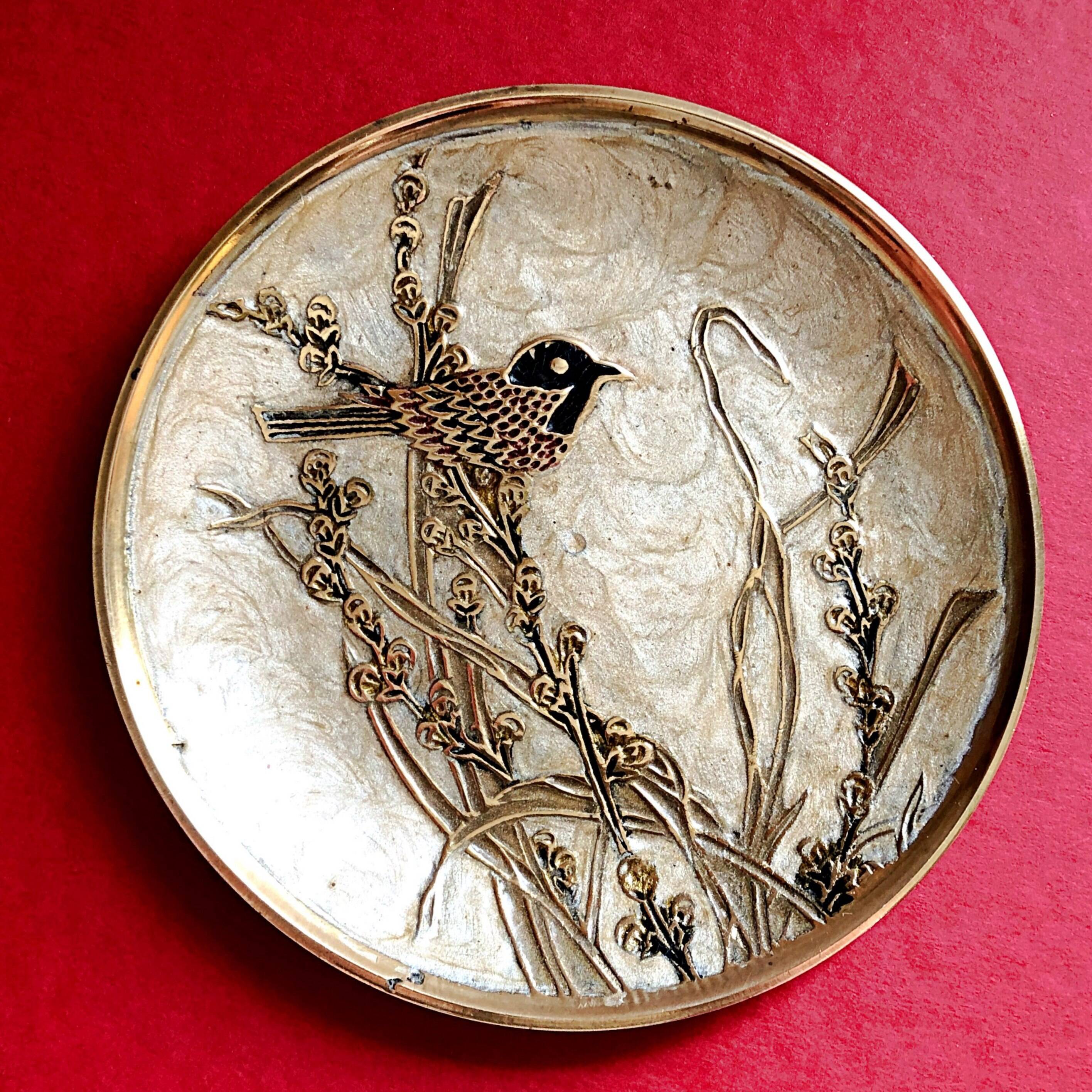 Coupelle  ou vide-poche laiton émaillé décor d'oiseau