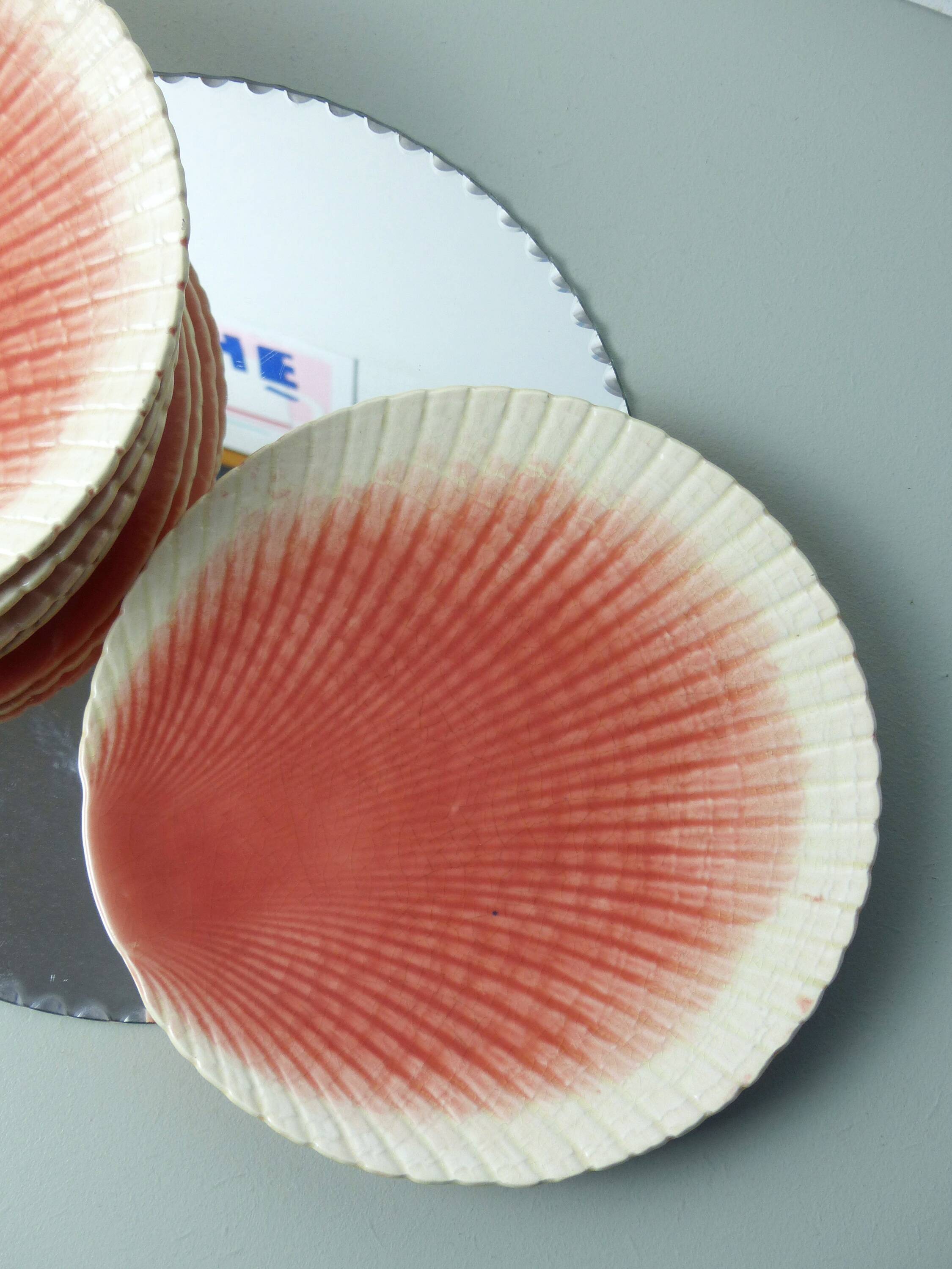 Set of 6 Sarreguemines barbotine shell plates