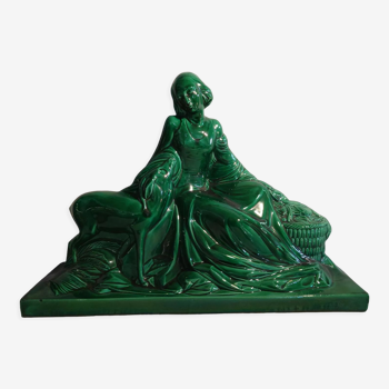 Decorative subject in green ceramic