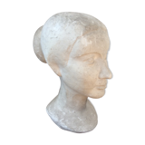 Platre jeune femme au chignon