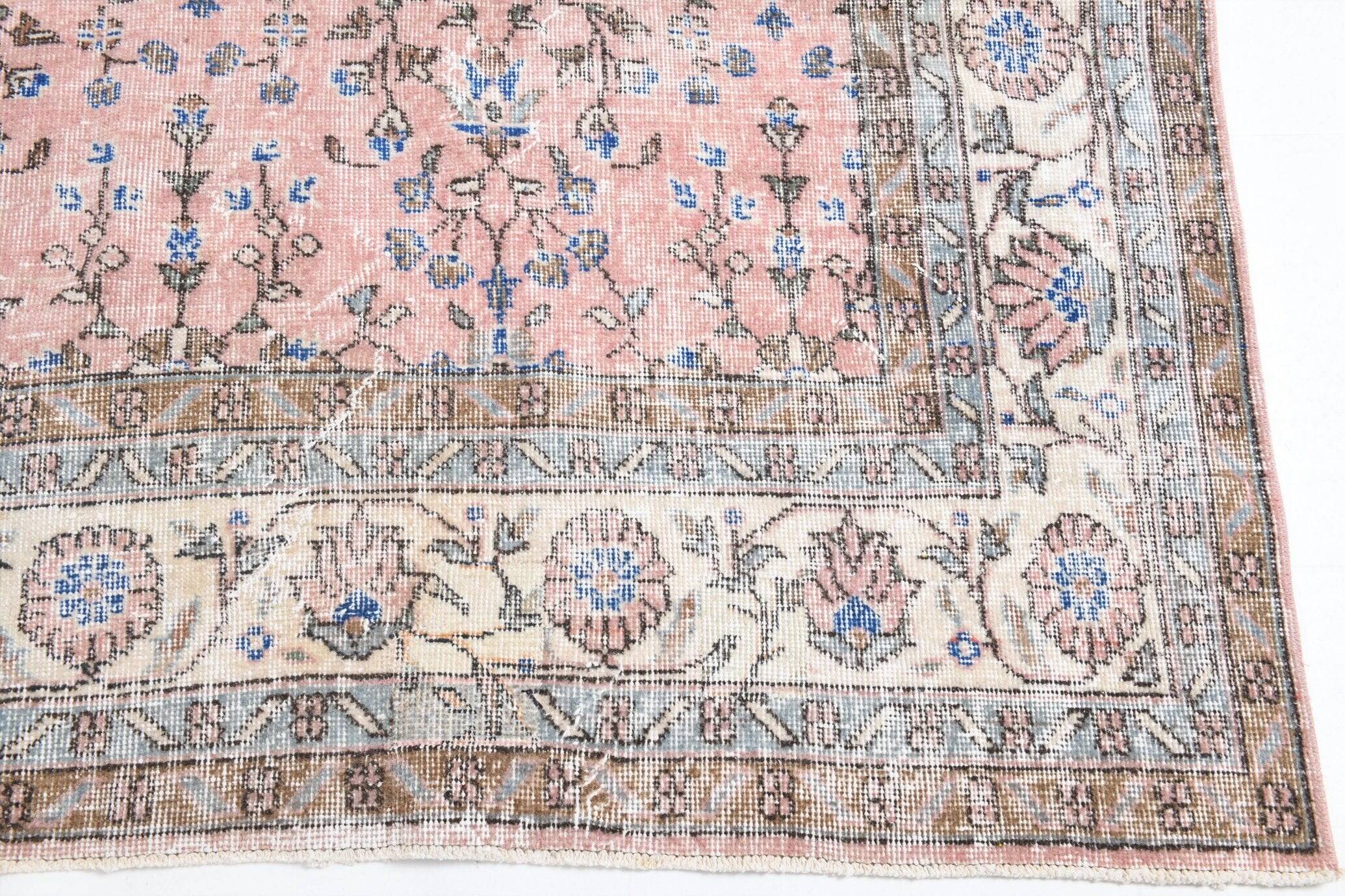 8' x 11' Pink Turkish Vintage Rug - 247x349 cm