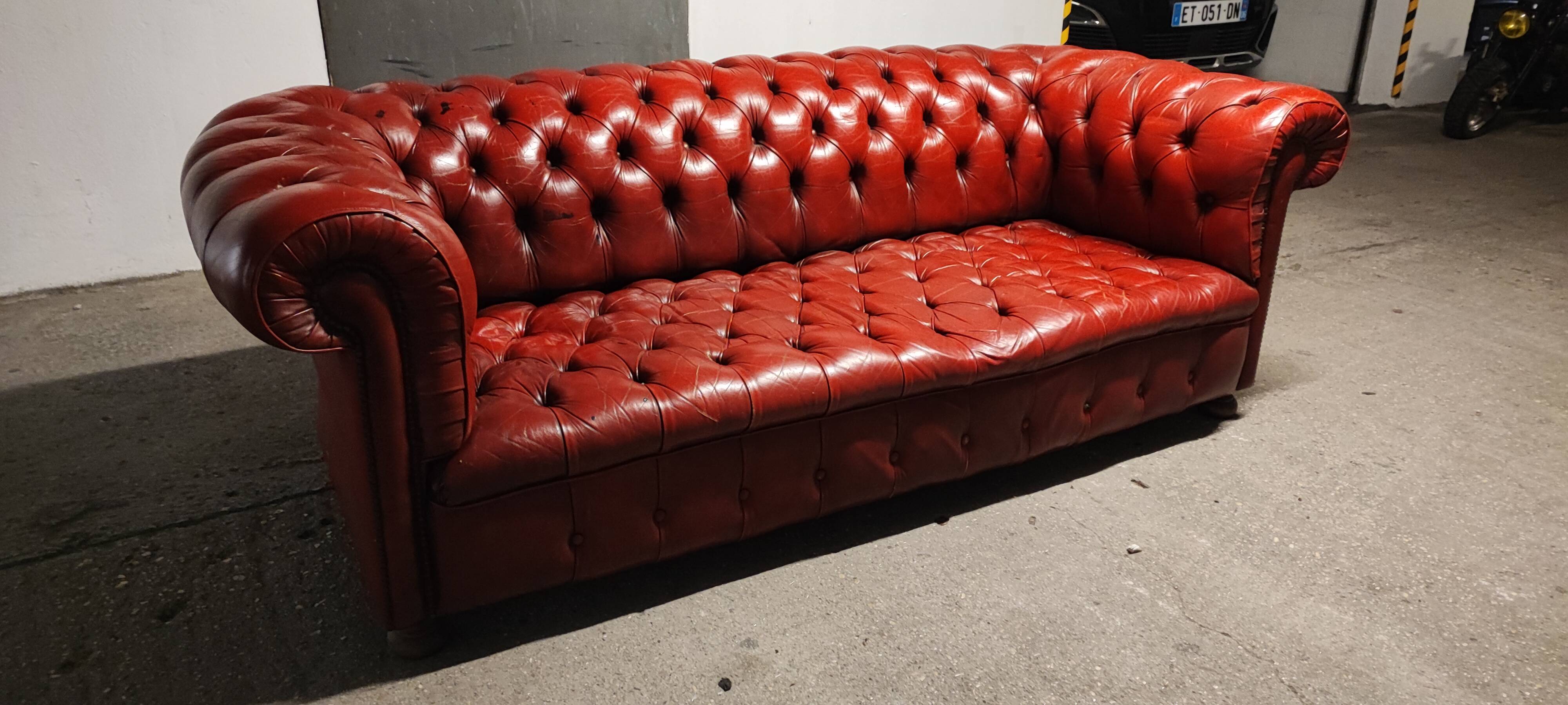 3-seater Chesterfield sofa in red leather