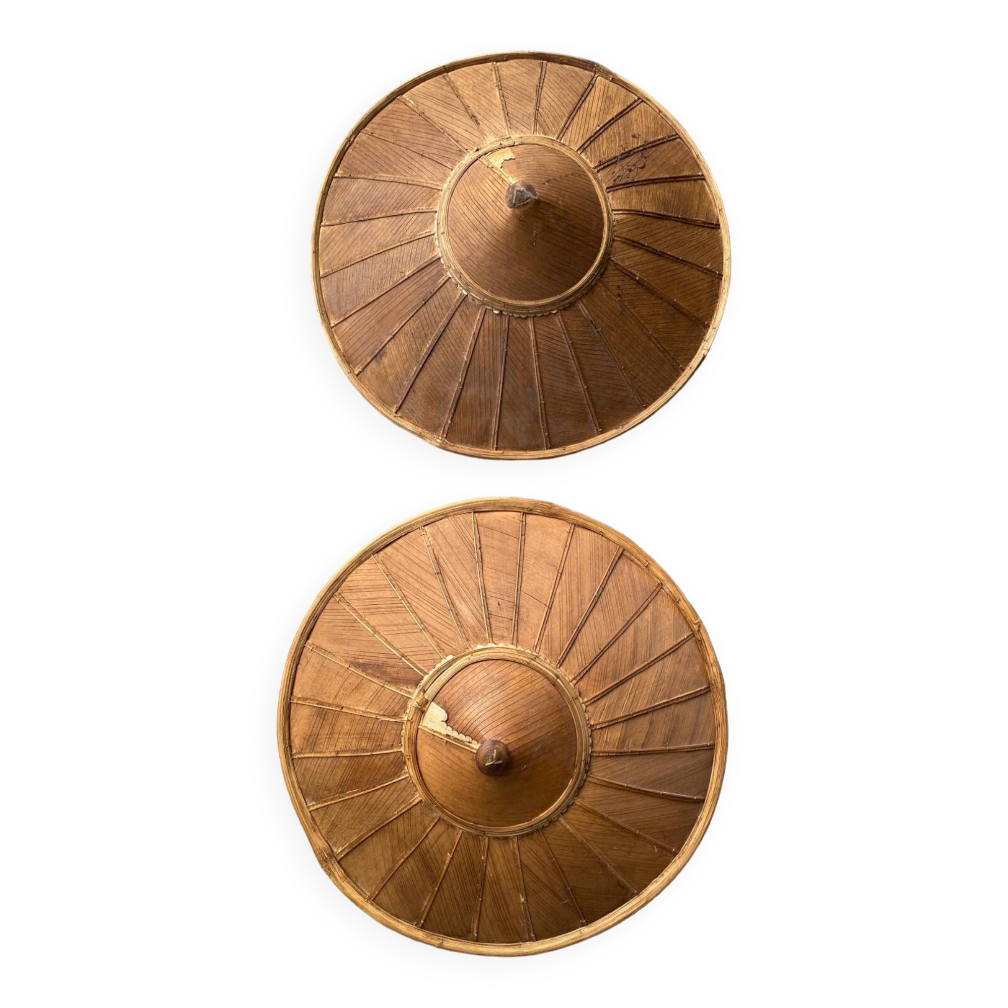 Duo de chapeaux chinois