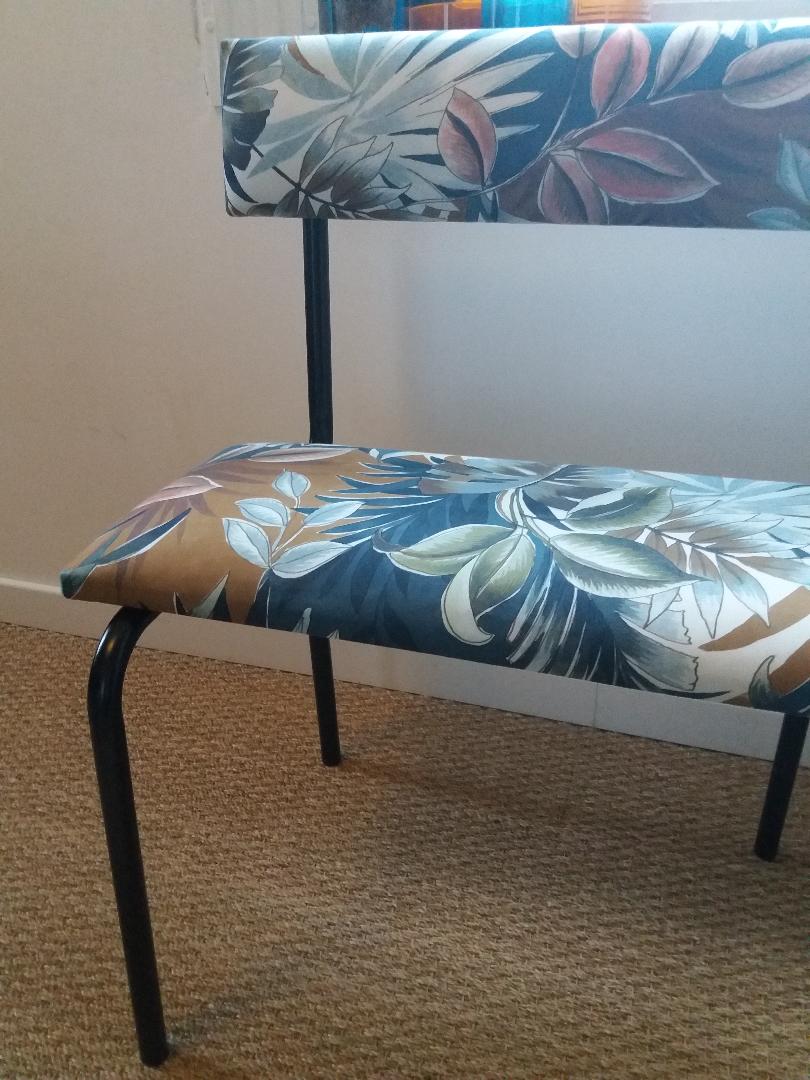 School bench flowers