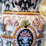 Table lamp in fine earthenware, 1950, in Renaissance style.