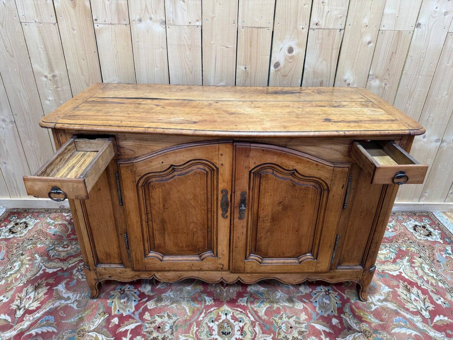 Louis XV provincial buffet – Fruitwood – 18th century