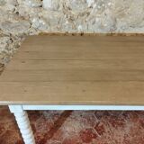 Farm table