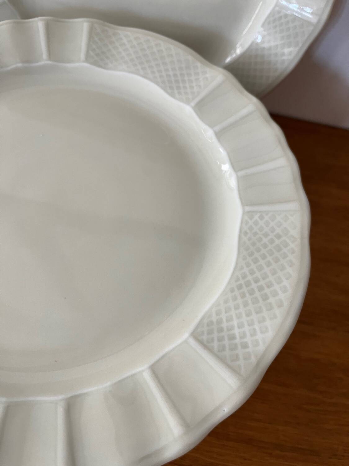 Set of 8 Bernardeau B&C ivory dessert plates