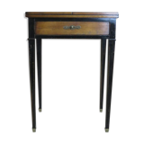 Table à écrire de style moderne, le plateau ouvrant à 2 tablettes latérales