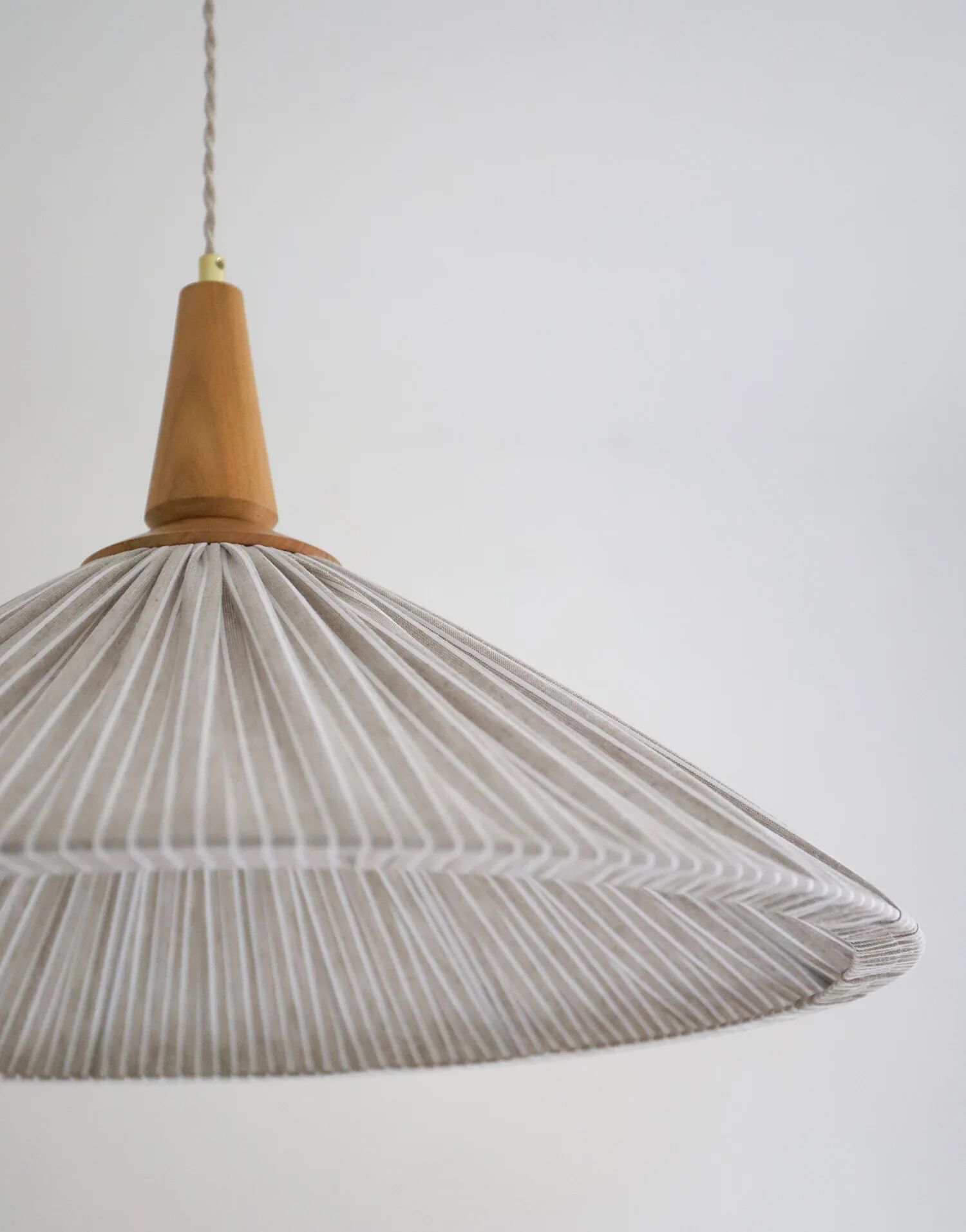 Suspension ELEONORE — 60 cm, striped olive linen and cotton