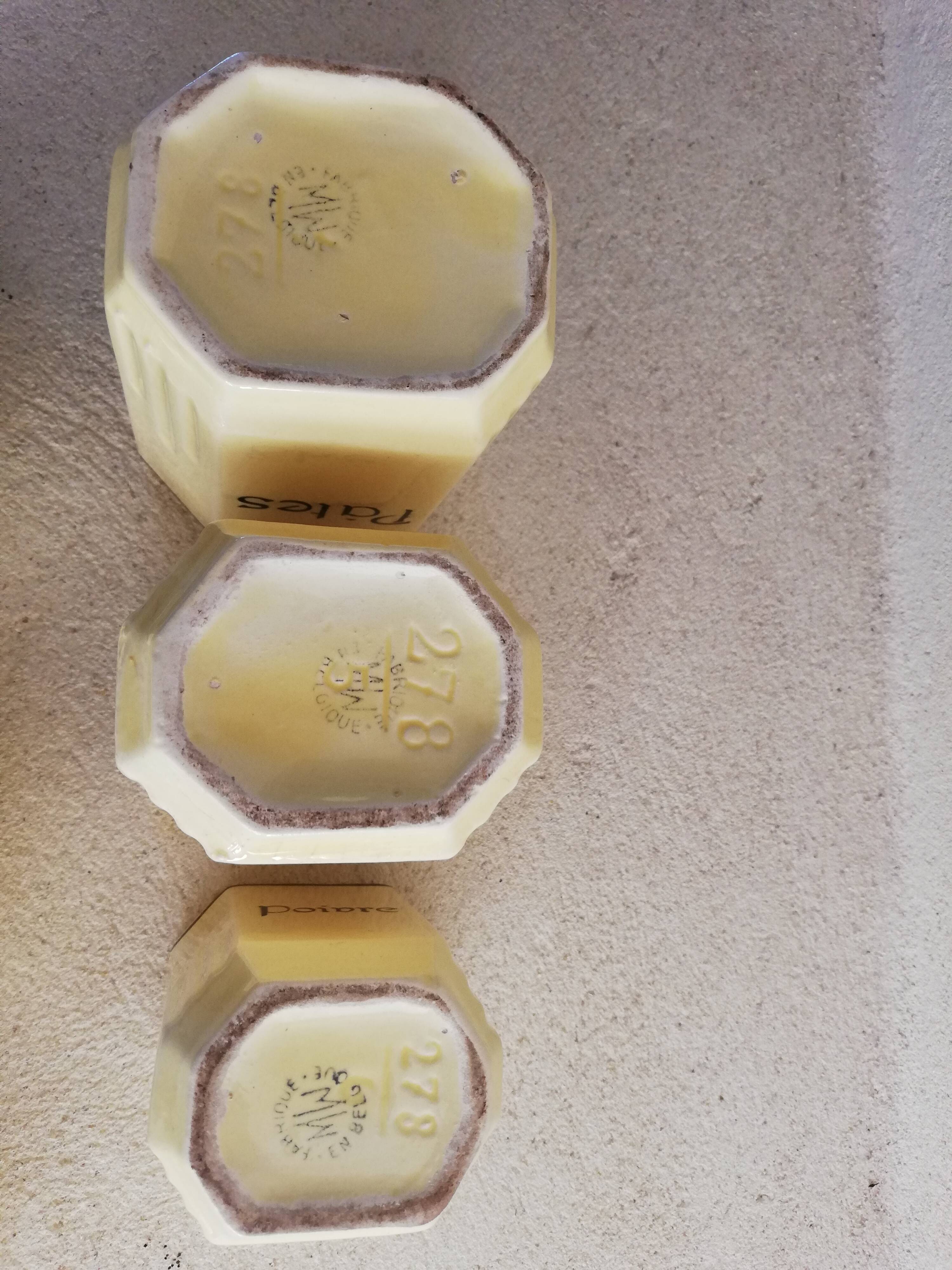 3 vintage spice pots iron earth