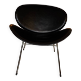 Fauteuil vintage design scandinave en cuir noir – style Arne Jacobsen