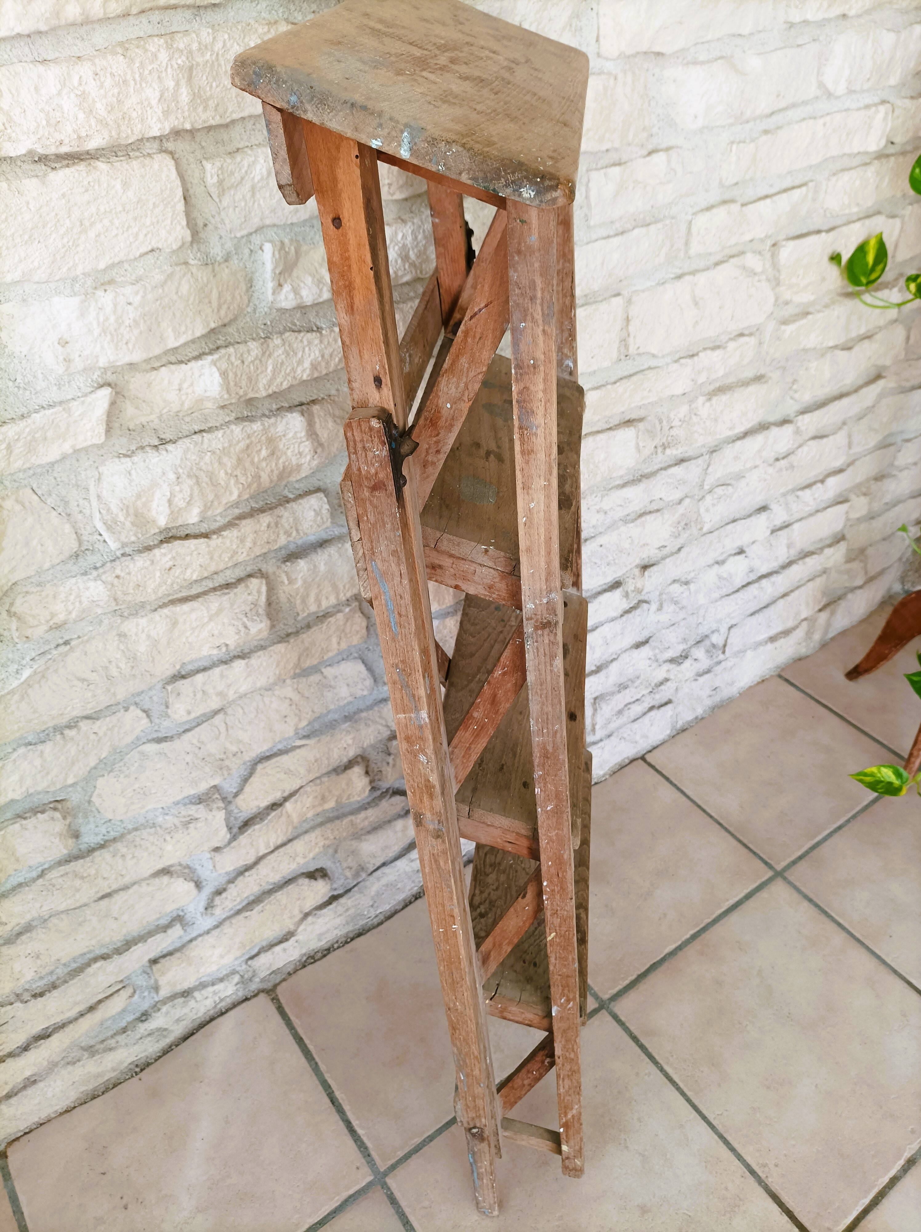 Painter's stepladder