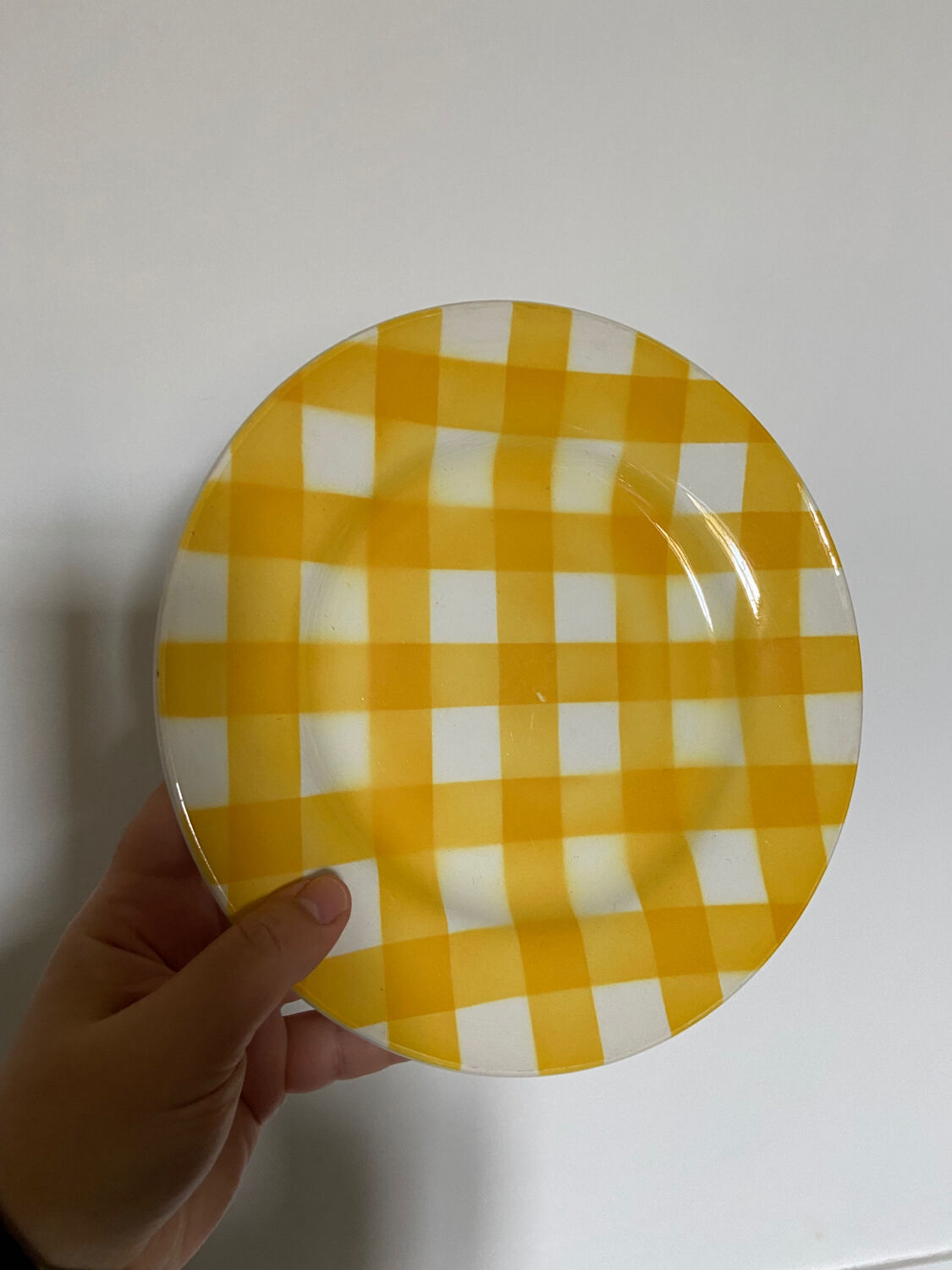Yellow Scottish pattern plate from the Digoin manufacture
