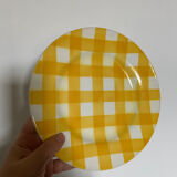 Yellow Scottish pattern plate from the Digoin manufacture