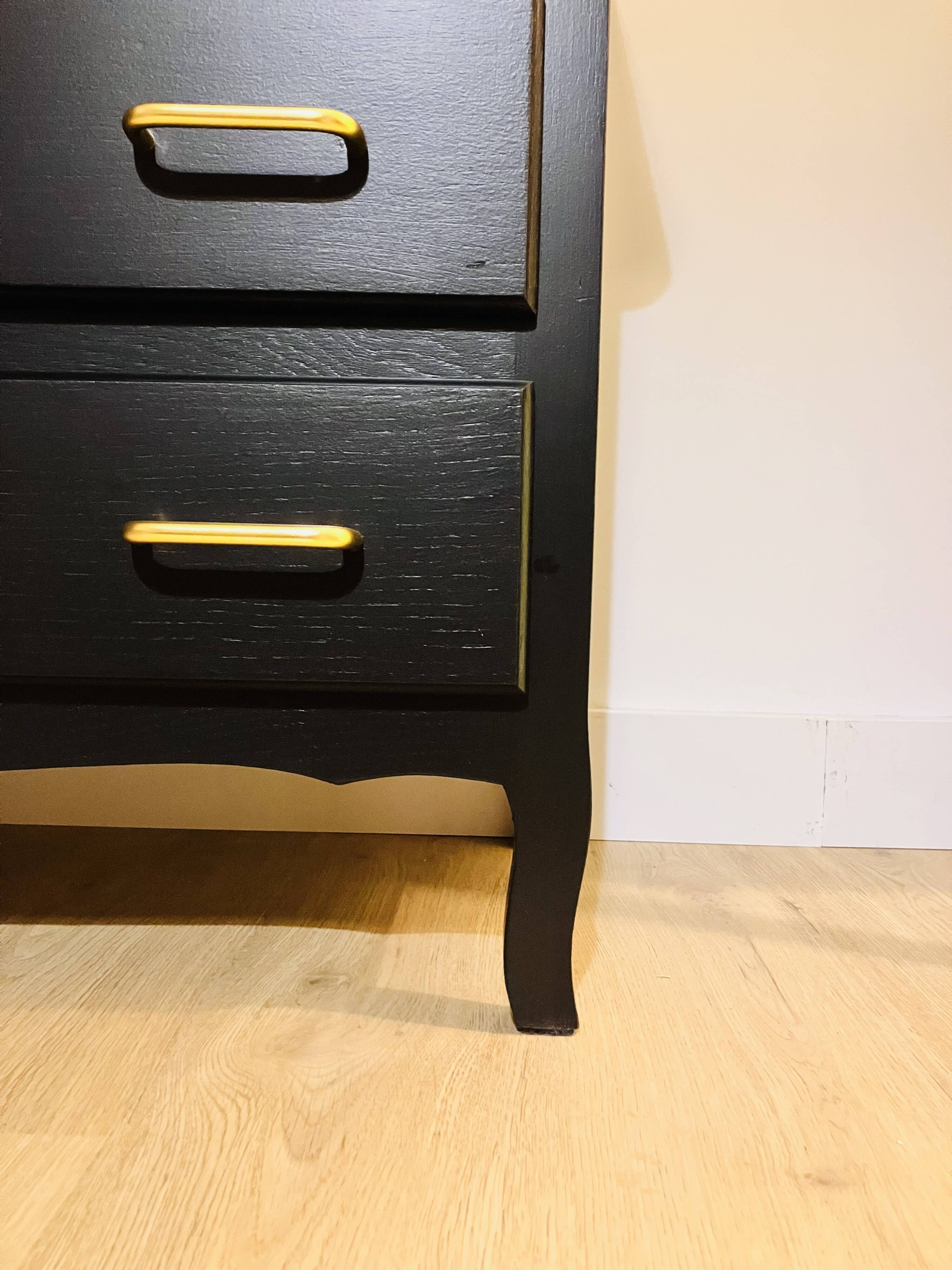 Satin black wooden chest of drawers