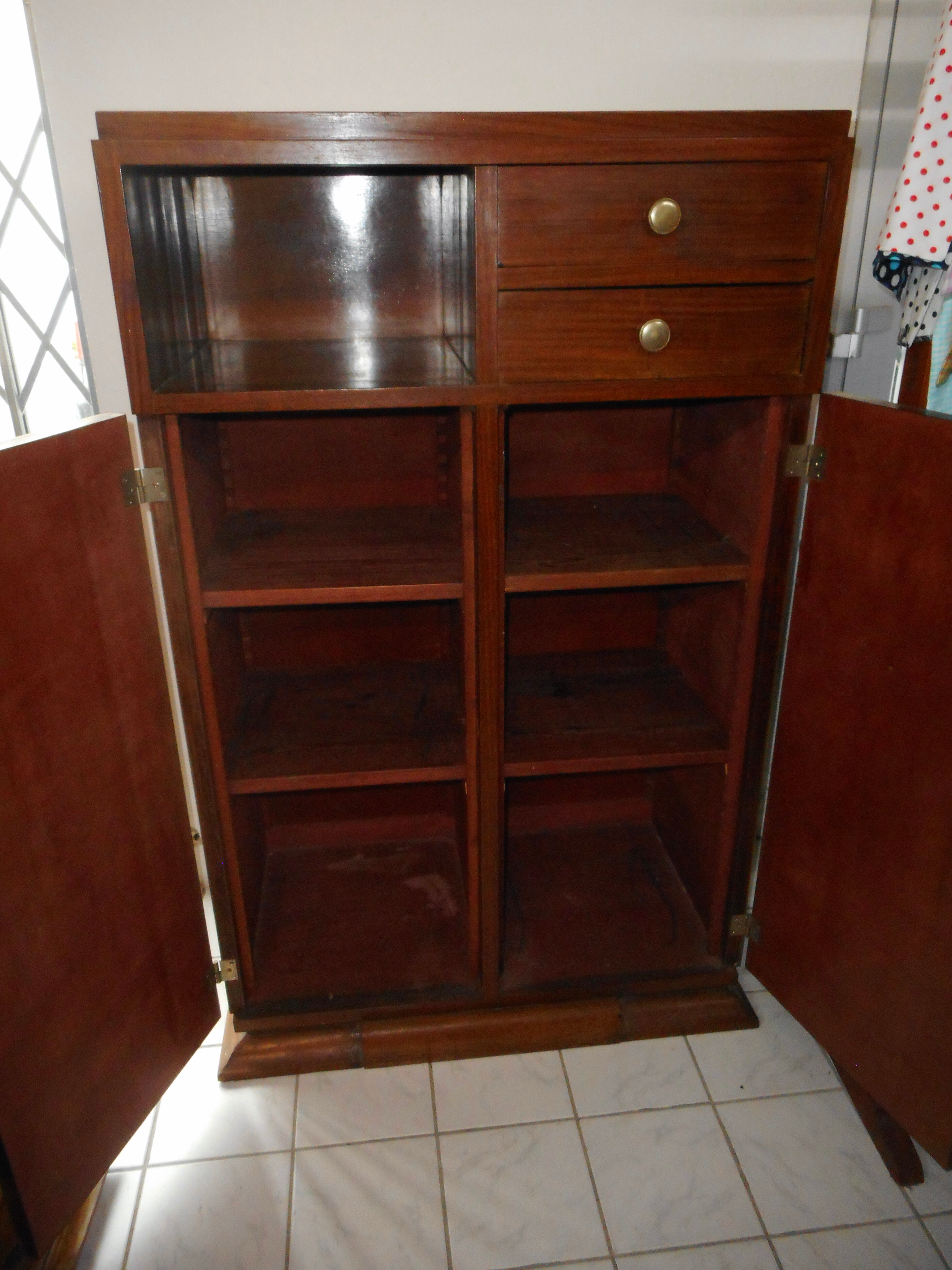 Cabinet 2 doors 2 drawers