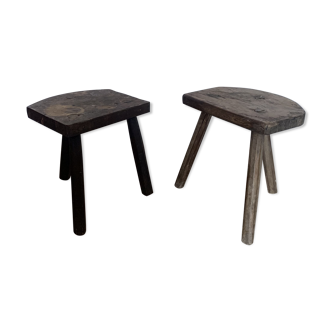 2 tripod stools