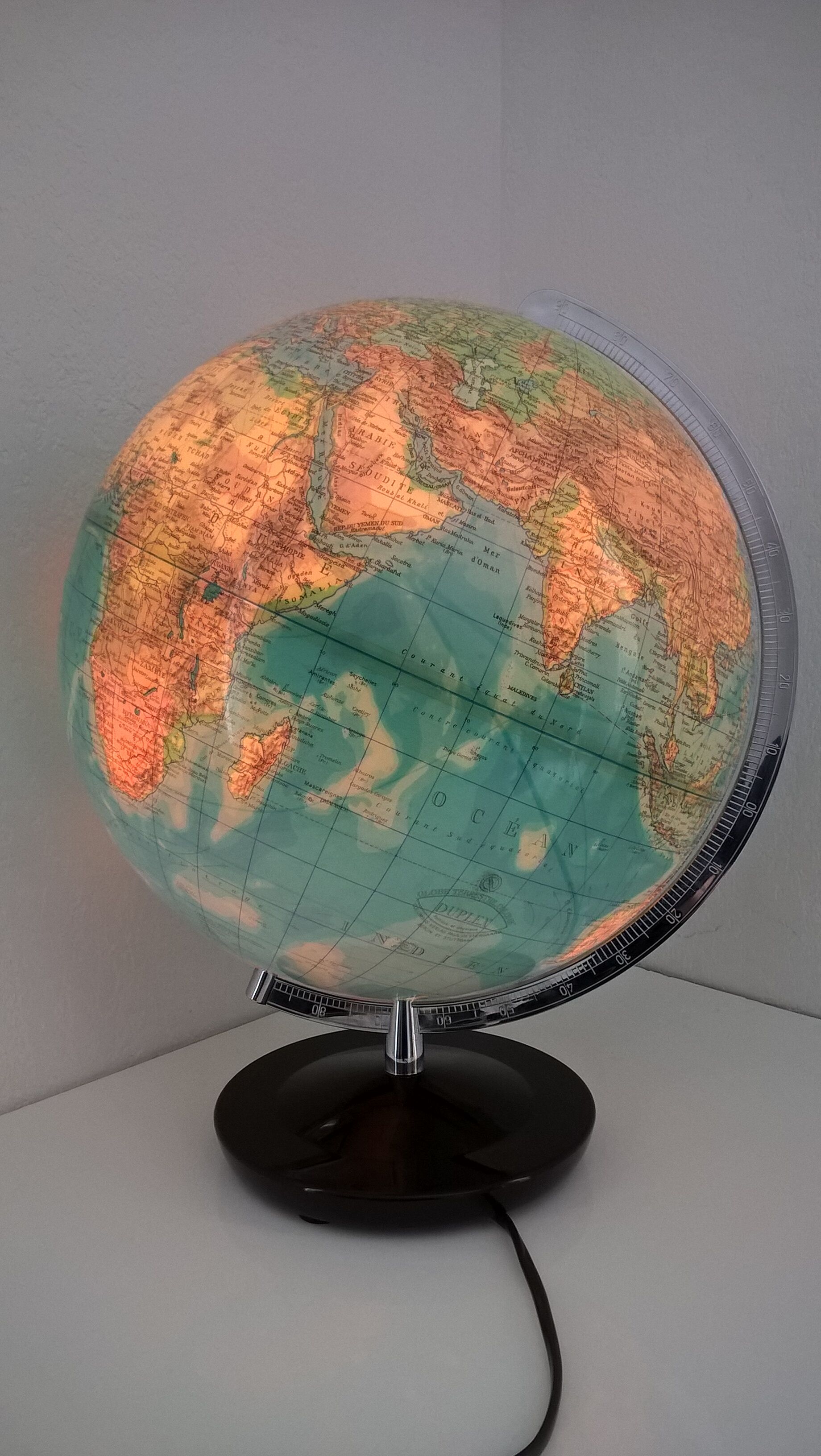 Globe Earth bright vintage brand columbus