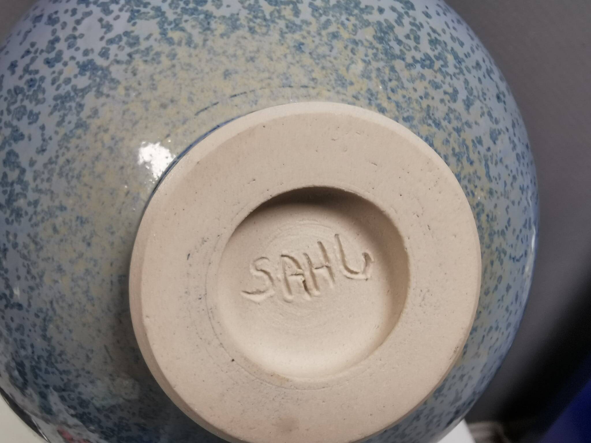 Birthe Sahl / Halvrimmen bowl in delicate bluish tones, Denmark, 1980s.