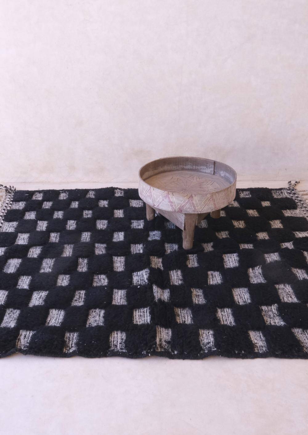 Tapis texturé noir à carreaux - 151 x 124 cm